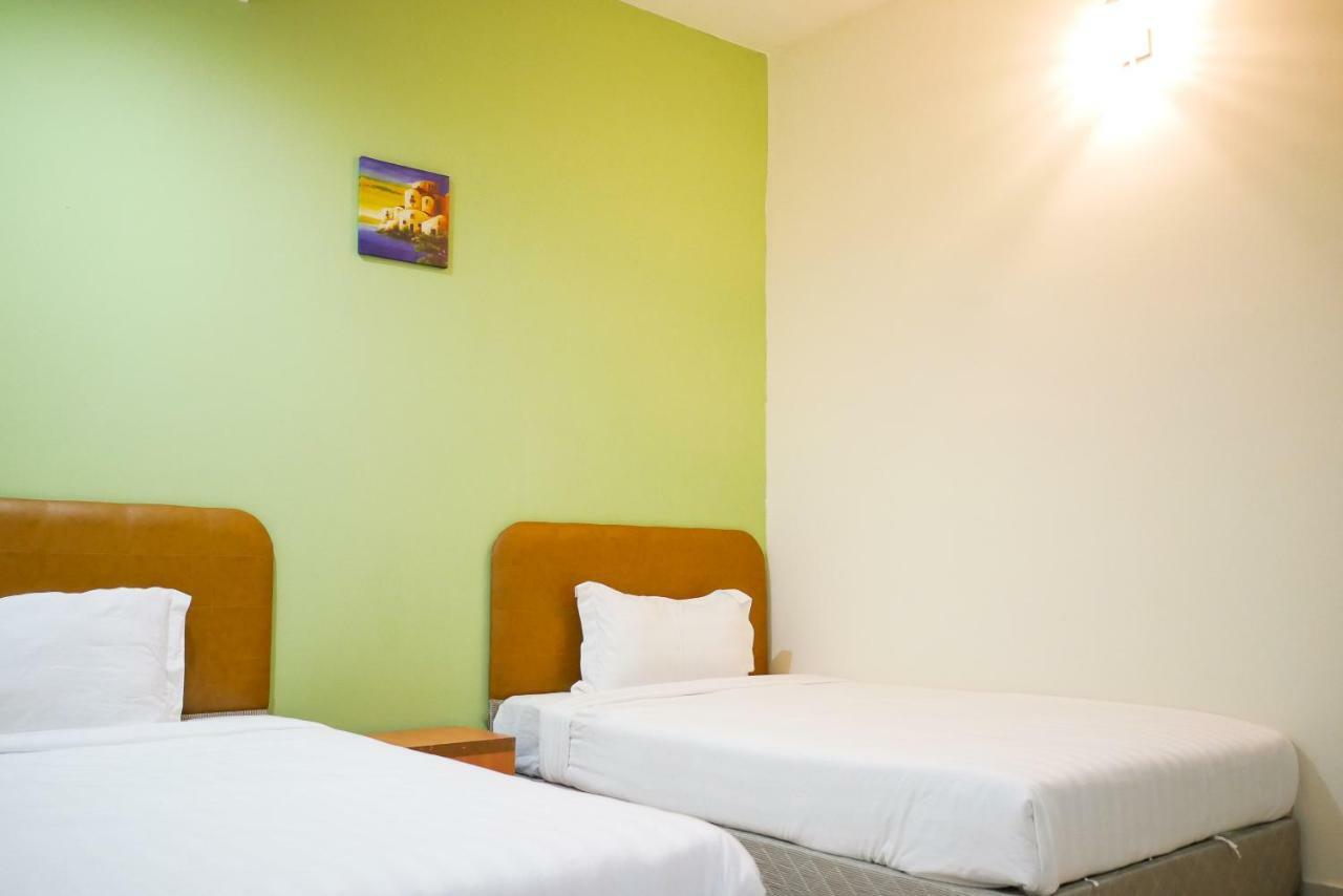Hotel 126 Sepang Extérieur photo